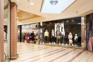 Centro Commerciale Le Serre Village